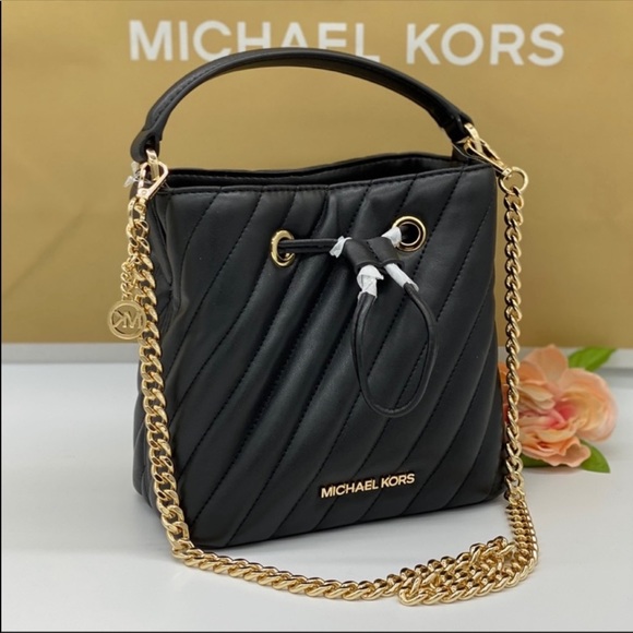 MICHAEL KORS SURI SMALL BUCKET XBODY BLACK - Picture 12 of 16